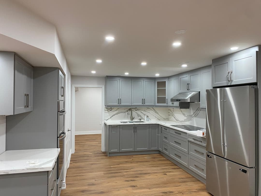 A modern kitchen renovation by Master Renovation Inc.